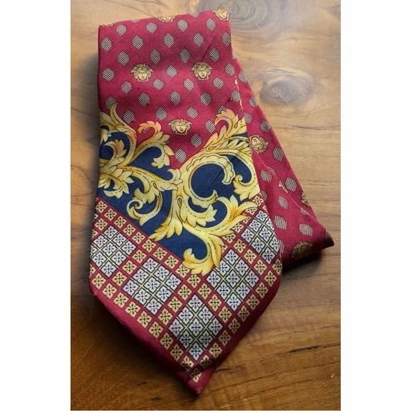 Versace Handmade Elegant Red & Gold Men's Tie